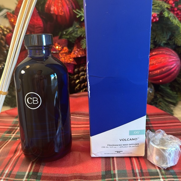 Capri Blue Volcano Reed Diffuser Set - Includes Reed Diffuser (8 fl oz) - Picture 5 of 11
